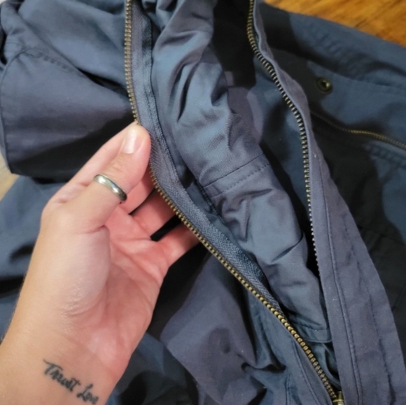 Men's L.L. Bean Travel Jacket SOLD OUT! - Picture 6 of 9